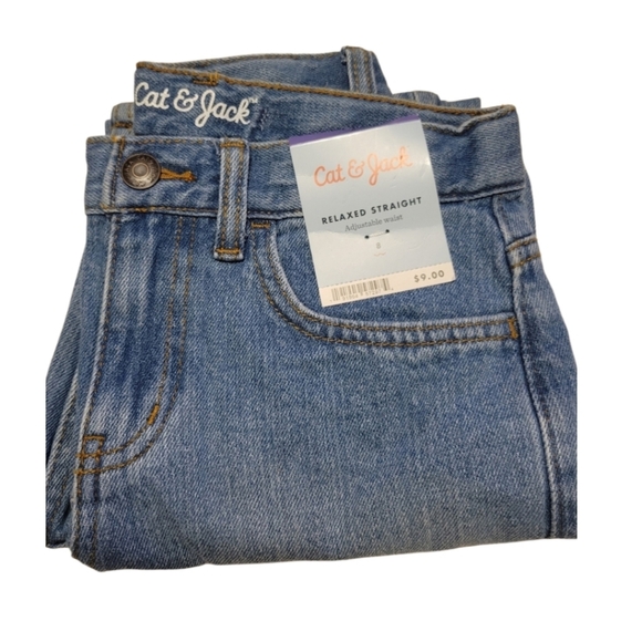 Boys NWT Cat & Jack Blue Straight Leg Jeans Classic Style - Picture 2 of 4